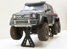 Load image into Gallery viewer, Carbon Fiber HD Display Stand for Traxxas TRX6 AMG G63 TRX-6 Lifted Work Bench