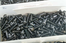 Load image into Gallery viewer, Premium M3 Acero Duro Tornillos para Coche RC - 10pc Métrico Botón Cabeza &