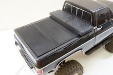 Load image into Gallery viewer, Truck Bed Cover Tonneau Style For Traxxas TRX4 K10 High Trail Crawler
