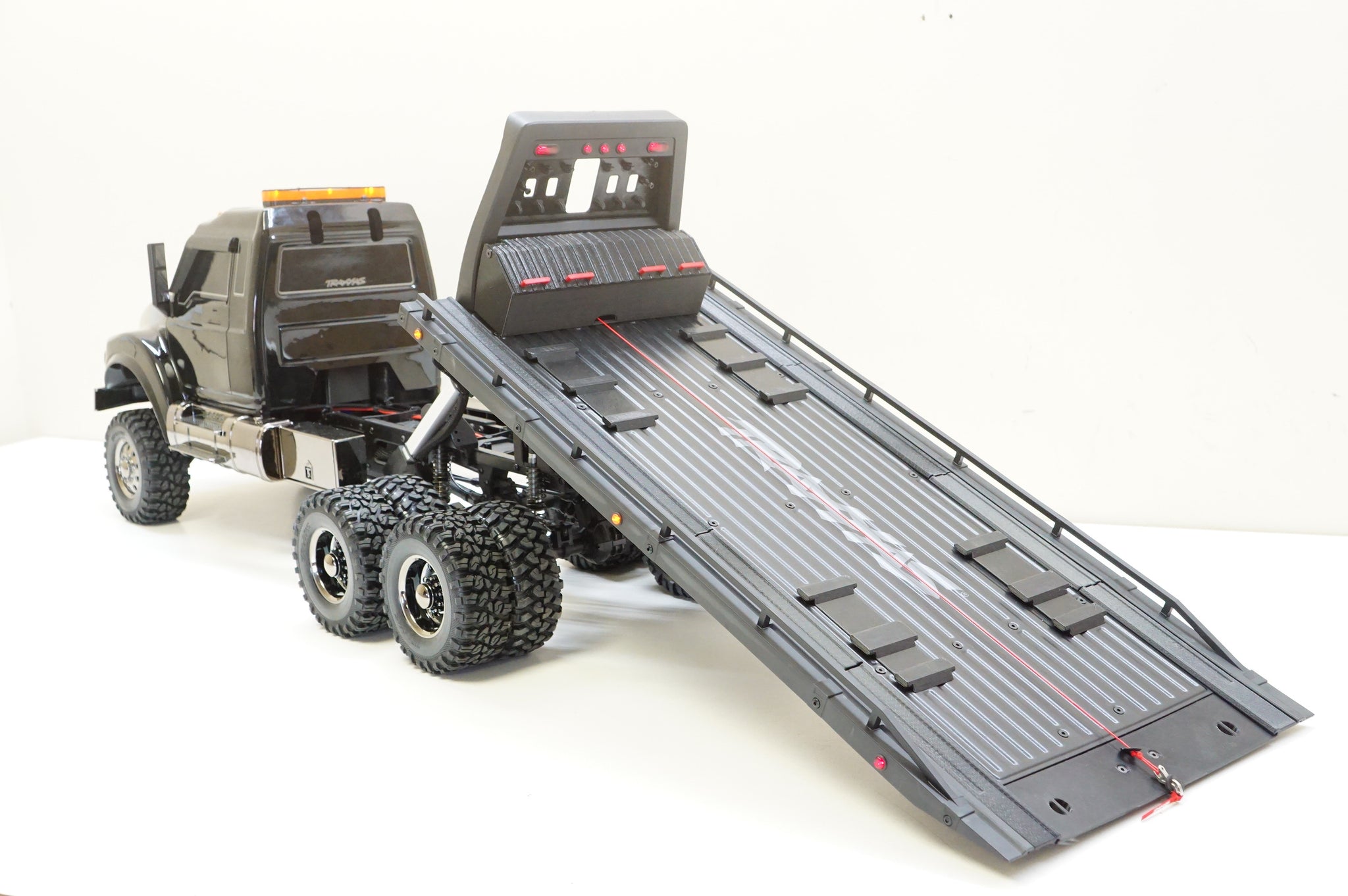 Amazon.com: Traxxas TRX-6 ULT RC Hauler W/Winch : Toys & Games